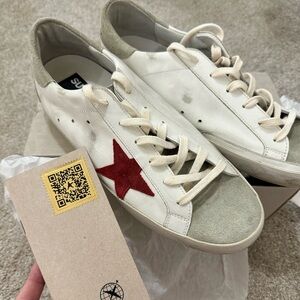 Women’s Golden Goose Sneakers size 42EUR